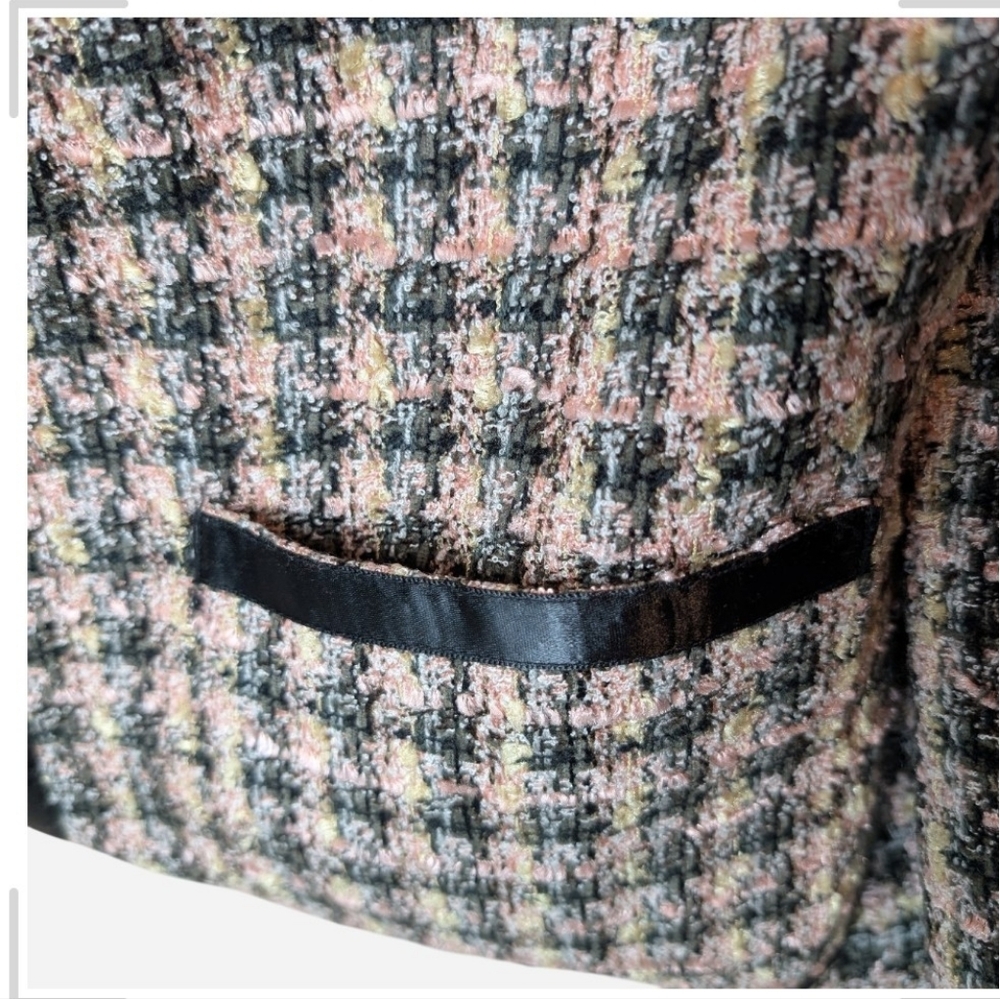 Pre-owned Chic Women's Tweed Jacket - Black and Cream - Picture 10 of 10
